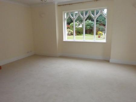 1 bedroom Flat to let in Cleevelands Drive, Pittville, Cheltenham, GL50