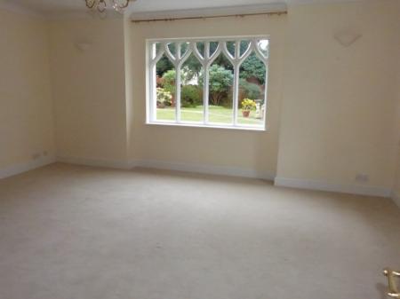 1 bedroom Flat to let in Cleevelands Drive, Pittville, Cheltenham, GL50