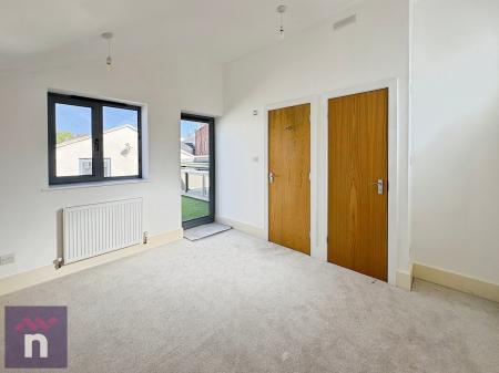 2 bedroom Mews house to let in Back Albert Place, Pittville, Cheltenham, GL52