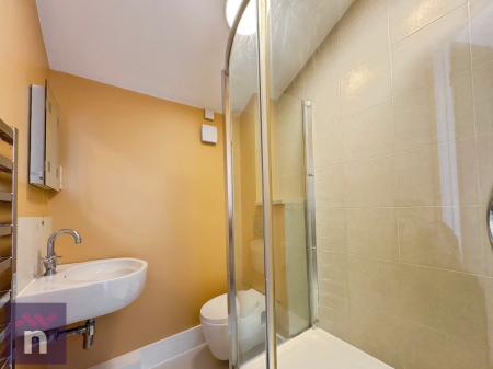 2 bedroom Mews house to let in Back Albert Place, Pittville, Cheltenham, GL52