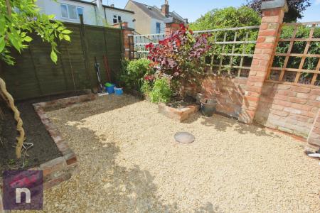 1 bedroom Detached house to let in Brooksdale Lane, Leckhampton, Cheltenham, GL53