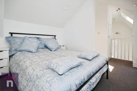 1 bedroom Detached house to let in Brooksdale Lane, Leckhampton, Cheltenham, GL53