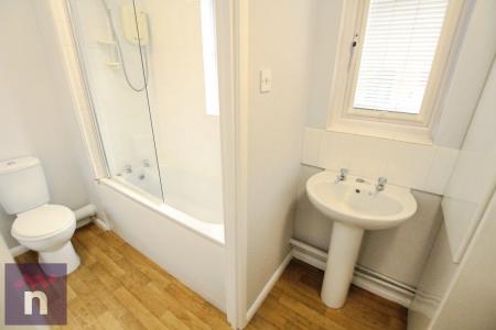 1 bedroom Flat to let in Tom Price Close, Fairview, Cheltenham, GL52