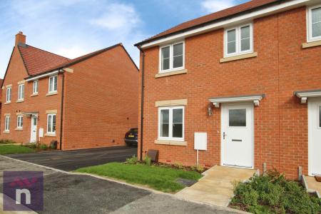 3 bedroom Semi-detached house to let in Challenger Road, Innsworth, GL3