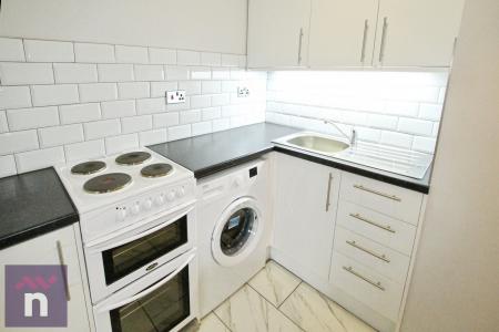 1 bedroom Studio flat to let in Riverleys, Cheltenham, GL51