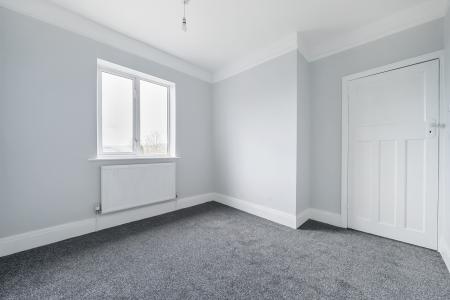 2 bedroom Maisonette to let in Elmfield Avenue, Cheltenham, GL51