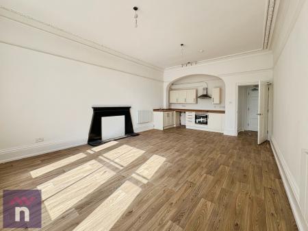 1 bedroom Flat to let in Eastgate Street, Central, Gloucester, GL1