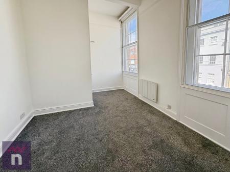 1 bedroom Flat to let in Eastgate Street, Central, Gloucester, GL1