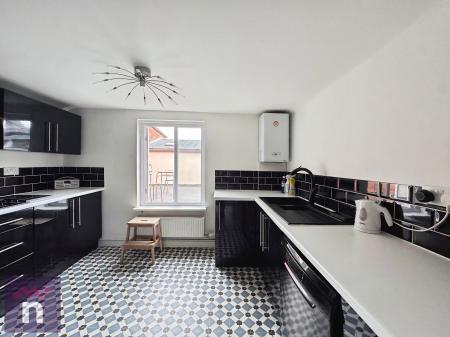 2 bedroom Flat to let in North Street, Winchcombe, Winchcombe, GL54