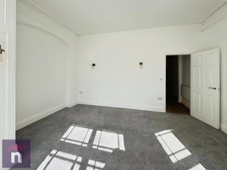 1 bedroom Flat to let in Eastgate Street, Gloucester, GL1