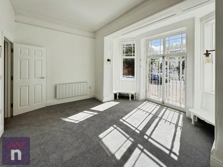 1 bedroom Flat to let in Eastgate Street, Gloucester, GL1