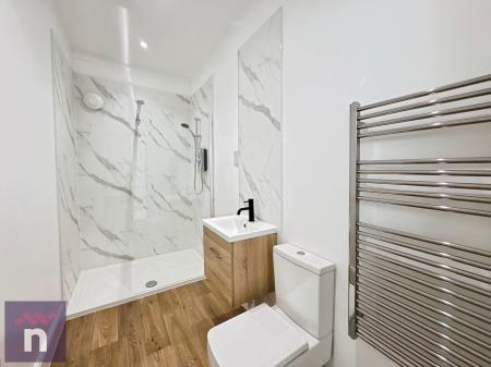 1 bedroom Flat to let in Eastgate Street, Gloucester, GL1