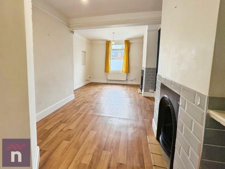 2 bedroom Detached house to let in Devonshire Street, Lower High Street, Cheltenham, GL50