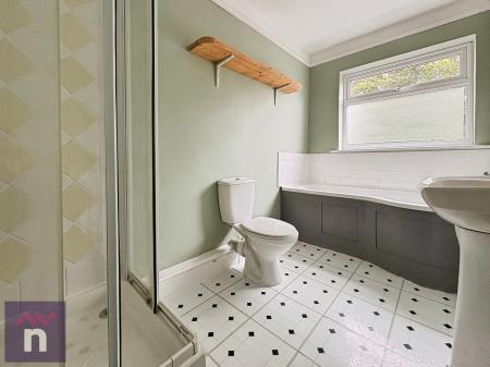 2 bedroom Detached house to let in Devonshire Street, Lower High Street, Cheltenham, GL50