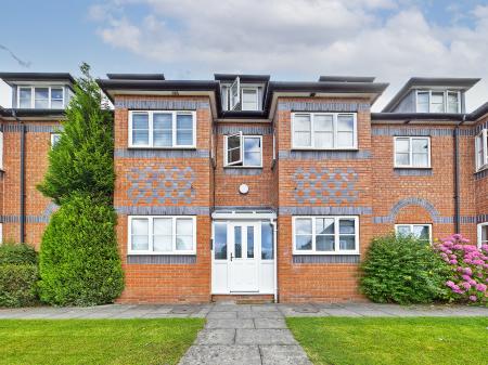 2 bedroom Flat to let in Lightfoot Street, Hoole, Chester, CH2