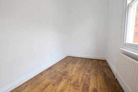 2 bedroom Town house to let in Duke Street, Chester, CH1