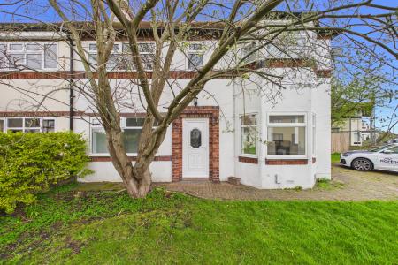 3 bedroom Semi-detached house to let in Cambridge Road, Ellesmere Port, CH65