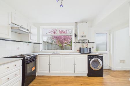 3 bedroom Semi-detached house to let in Cambridge Road, Ellesmere Port, CH65