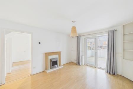 2 bedroom Terraced House to let in Station View, Hoole, Chester, CH2