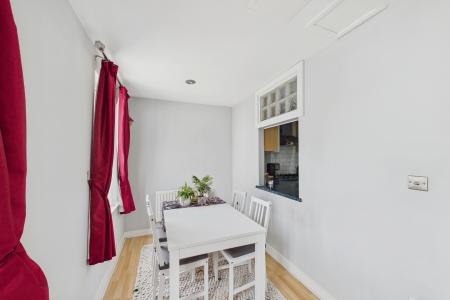 2 bedroom Flat to let in New Crane Street, Chester, CH1