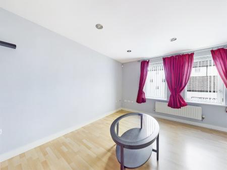 2 bedroom Flat to let in New Crane Street, Chester, CH1