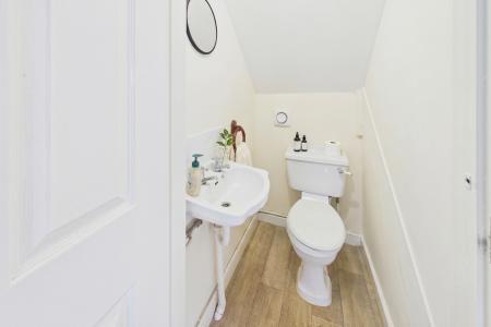 4 bedroom Detached house to let in Nickolson Close, Mickle Trafford, CH2