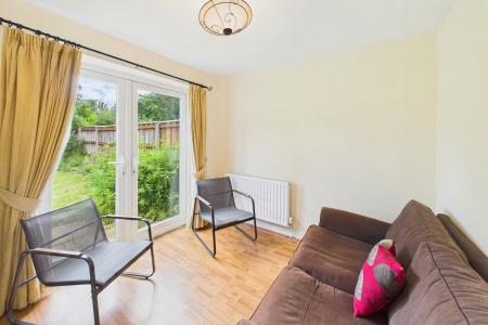 4 bedroom Detached house to let in Nickolson Close, Mickle Trafford, CH2