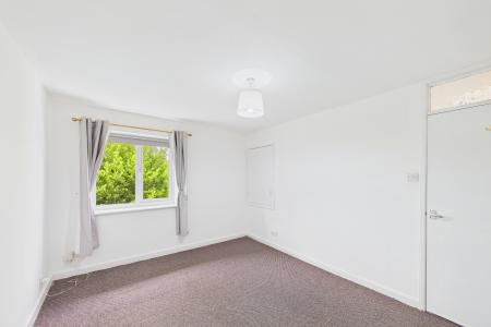 2 bedroom Flat to let in Telford Way, Saltney, CH4