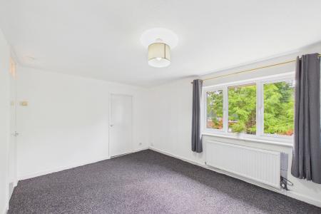 2 bedroom Flat to let in Telford Way, Saltney, CH4