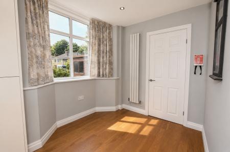 4 bedroom Semi-detached house to let in Woodlands Drive, Hoole, Chester, CH2