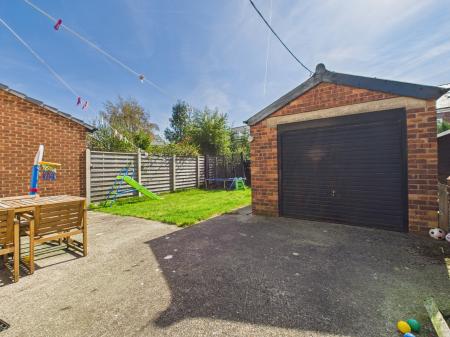 3 bedroom Semi-detached house to let in Knowsley Road, Hoole, Chester, CH2