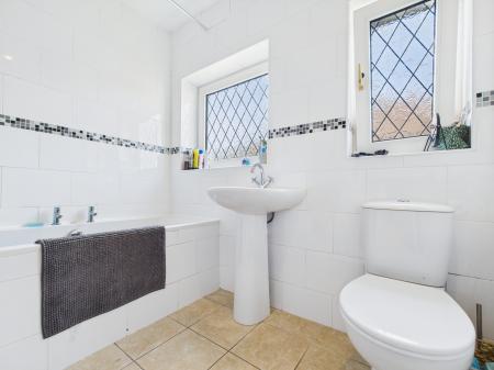 3 bedroom Semi-detached house to let in Knowsley Road, Hoole, Chester, CH2