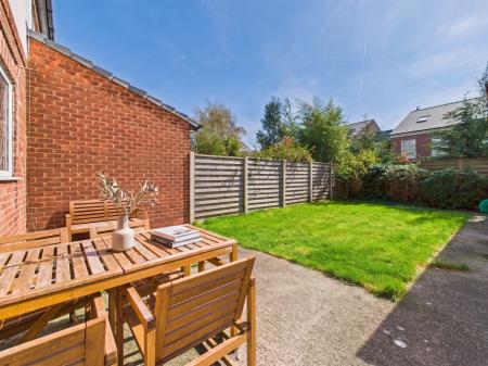 3 bedroom Semi-detached house to let in Knowsley Road, Hoole, Chester, CH2