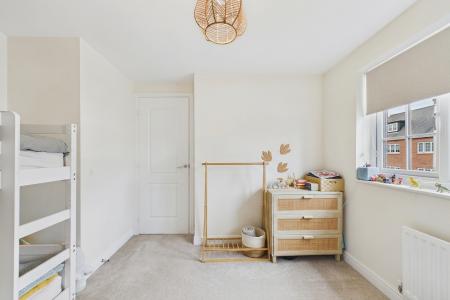 4 bedroom Semi-detached house to let in Dragoon Drive, Huntington, CH3