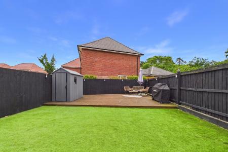 4 bedroom Semi-detached house to let in Dragoon Drive, Huntington, CH3