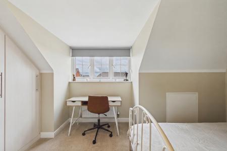 4 bedroom Semi-detached house to let in Dragoon Drive, Huntington, CH3