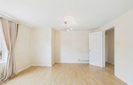 2 bedroom Flat to let in Thomas Brassey Close, Hoole, Chester, CH2