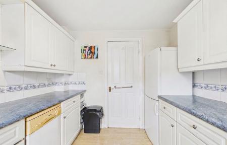 2 bedroom Flat to let in Thomas Brassey Close, Hoole, Chester, CH2