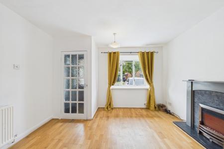 2 bedroom Semi-detached house to let in Kirkwood Close, Vicars Cross, Chester, CH3