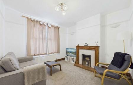 3 bedroom End of terrace house to let in Waverley Terrace, Hoole, Chester, CH2