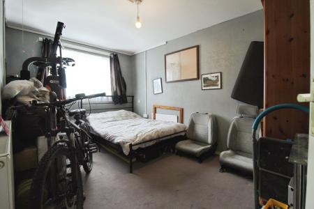 1 bedroom Flat for sale in Fraser Close, Shoeburyness, SS3