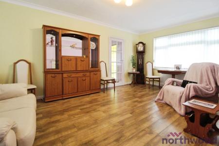2 bedroom Detached bungalow for sale in Queens Road, Clacton-On-Sea, CO15