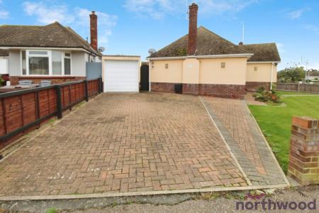 2 bedroom Detached bungalow for sale in Queens Road, Clacton-On-Sea, CO15