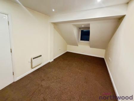 4 bedroom Duplex to let in Meachen Road, Colchester, CO2