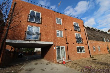 West Avenue, Clacton-On-Sea, CO15