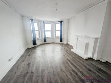 1 bedroom Flat to let in 69 Marine Parade East, Clacton-On-Sea, CO15