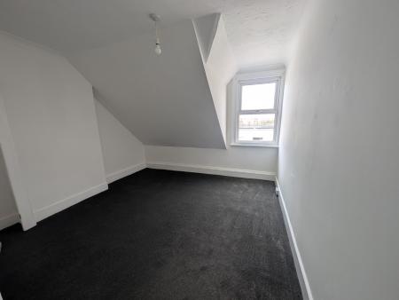 1 bedroom Flat to let in High Street, Clacton-On-Sea, CO15