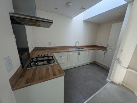 2 bedroom Maisonette to let in Cavalry Road, Colchester, CO2