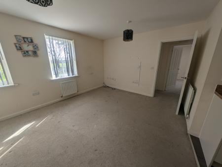 2 bedroom Maisonette to let in Cavalry Road, Colchester, CO2