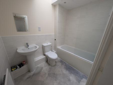 2 bedroom Maisonette to let in Cavalry Road, Colchester, CO2